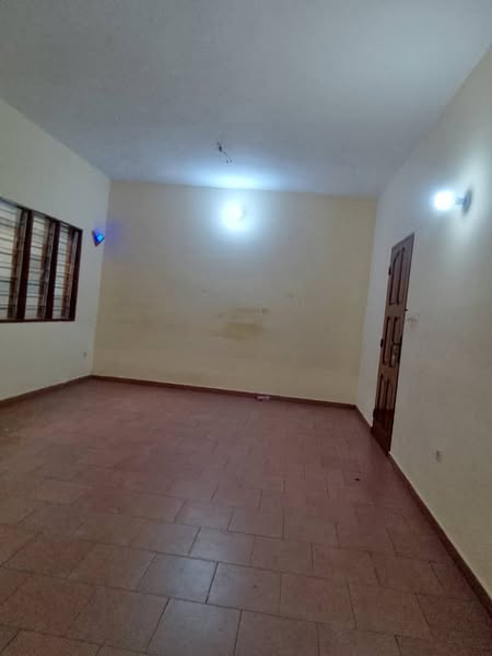 2 chambres salon dallés 2 douches