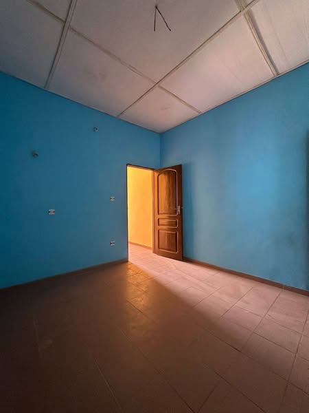 Maison Récente Avec Chambre Et Salon