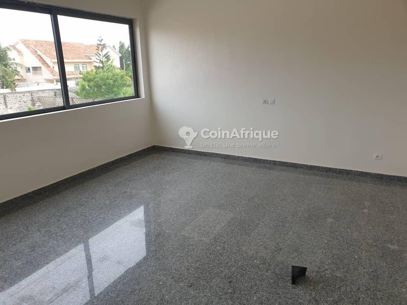 Location villa avec piscine