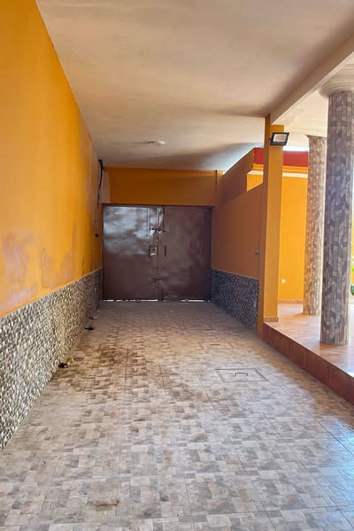 Duplex 6 Chambres 2 Salons 2 Garages