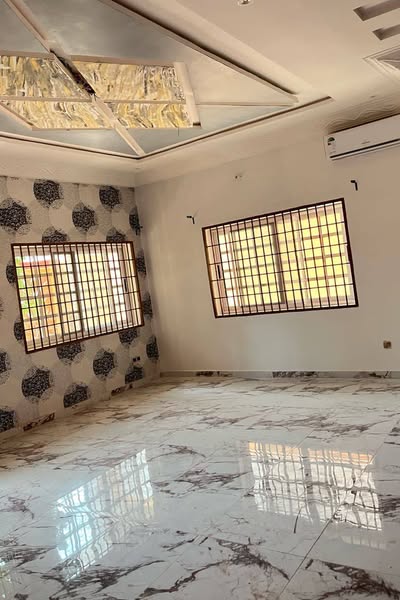 Duplex 6 Chambres 2 Salons 2 Garages