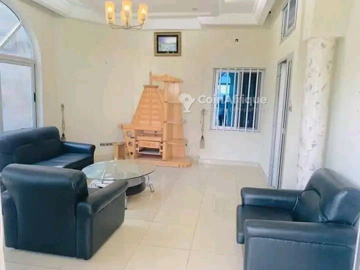Vente villa 11 pièces