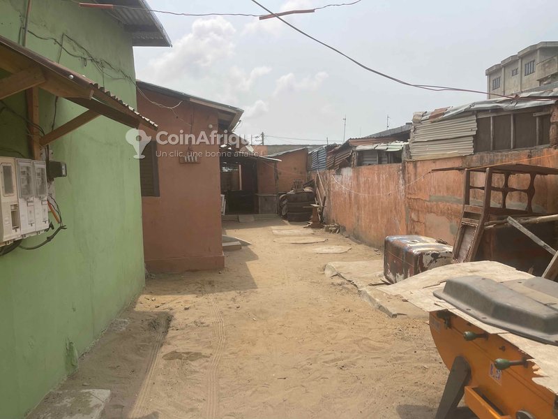 Terrain de 325 m²