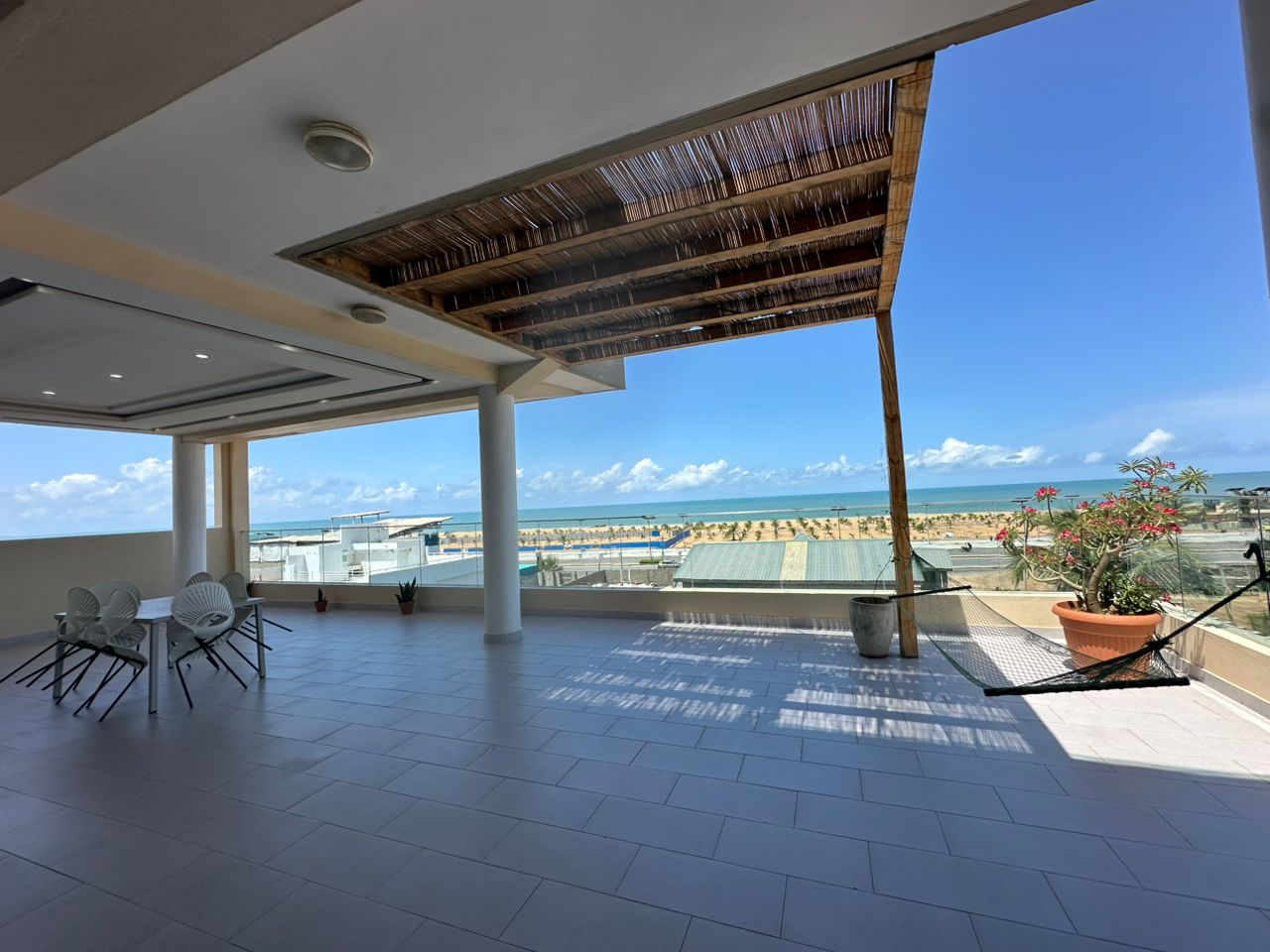Appartement meublé 2 CHS avec vue sur mer à louer