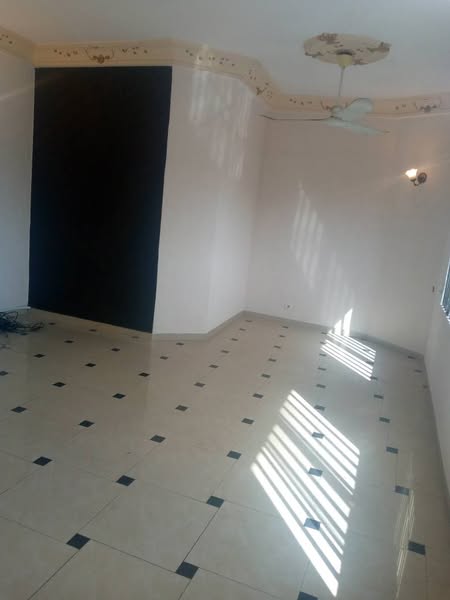 Appartement 3 Chambres à Louer, Climatisé