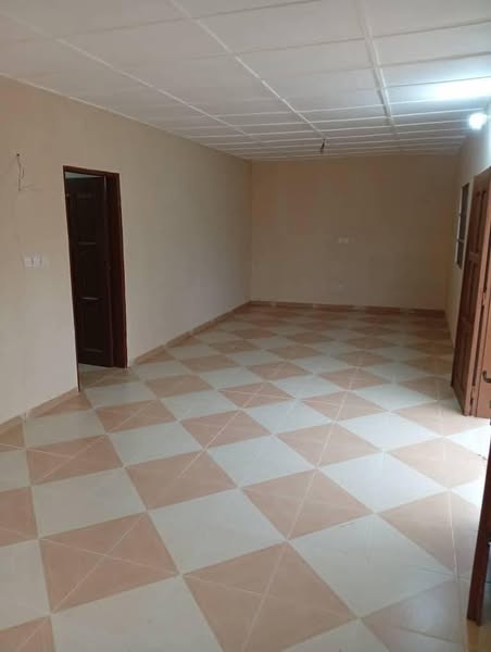 Nouvelle Construction de Deux Chambres Salon