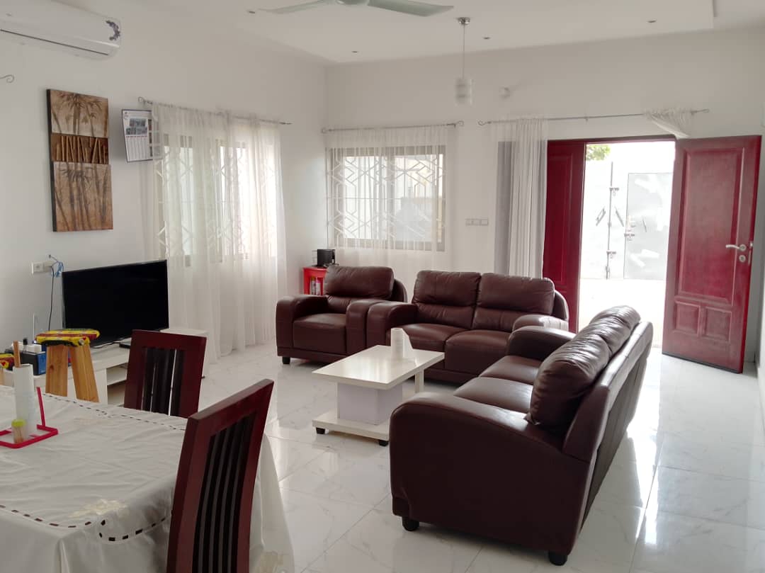 Appartement meublé de 2 chambres salon avec entrée personnelle à louer