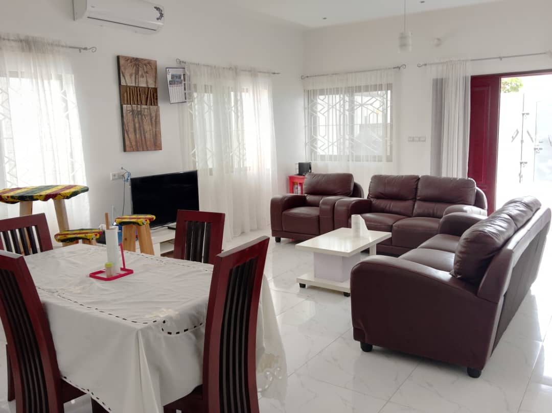 Appartement meublé de 2 chambres salon avec entrée personnelle à louer