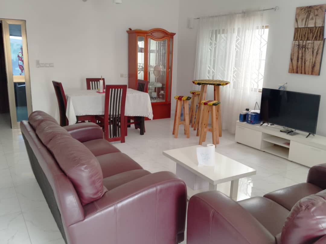 Appartement meublé de 2 chambres salon avec entrée personnelle à louer