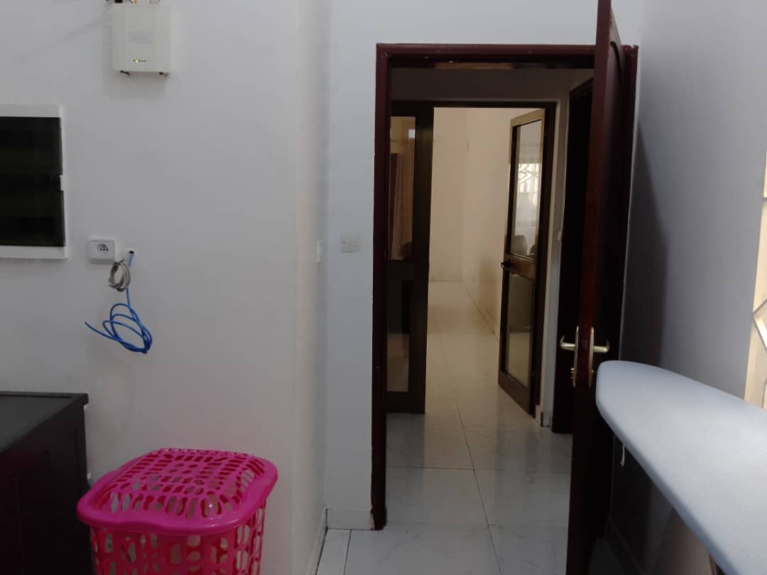 Appartement meublé de 2 chambres salon avec entrée personnelle à louer