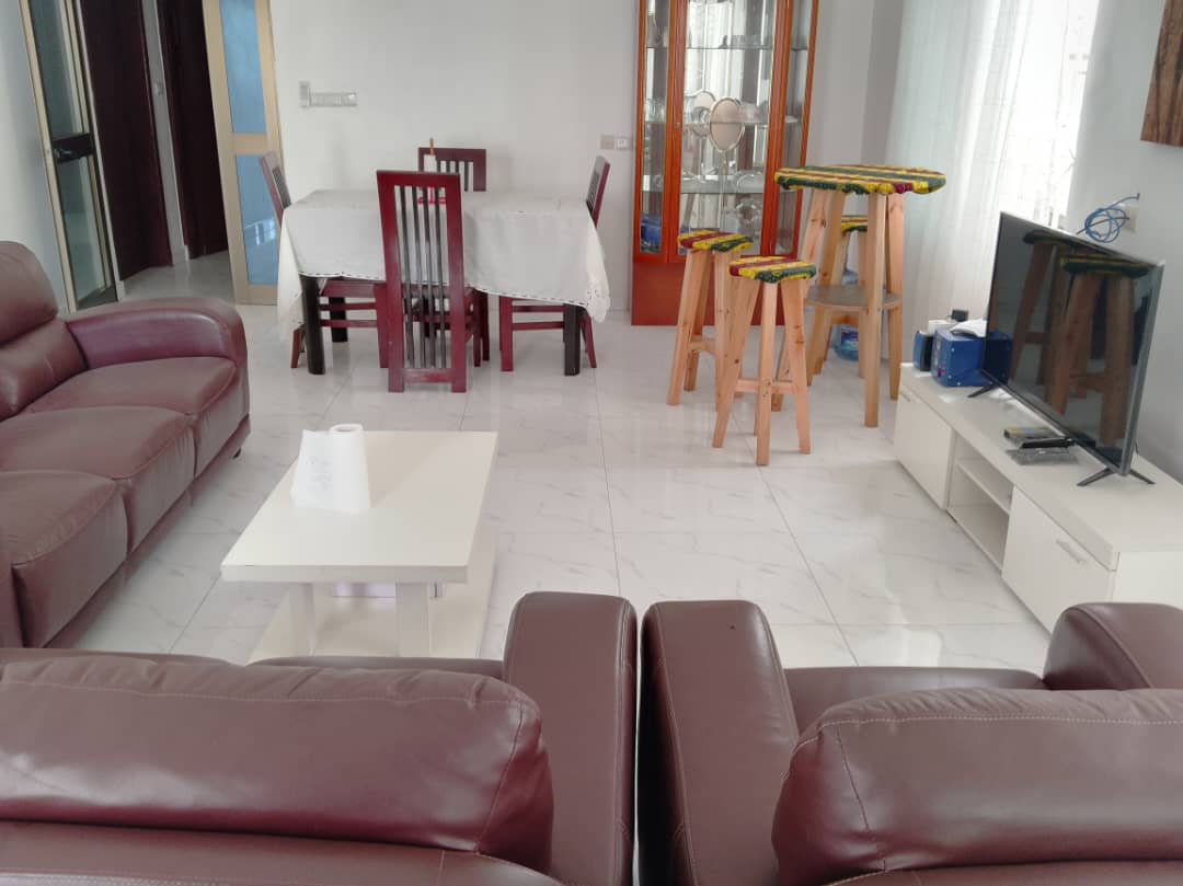 Appartement meublé de 2 chambres salon avec entrée personnelle à louer