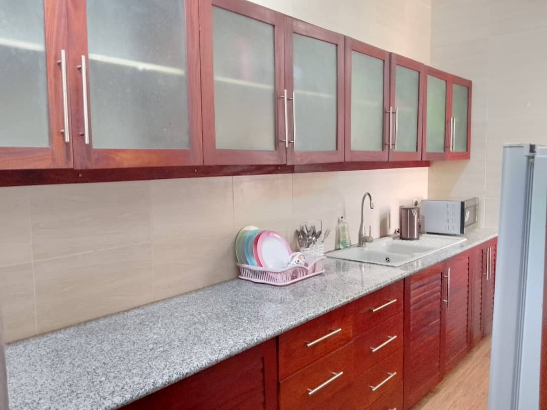 Appartement meublé de 2 chambres salon avec entrée personnelle à louer