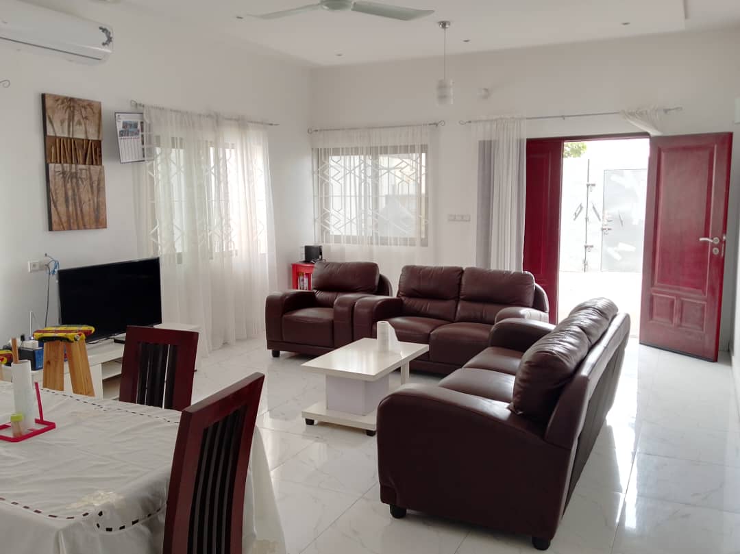 Appartement meublé de 2 chambres salon avec entrée personnelle à louer