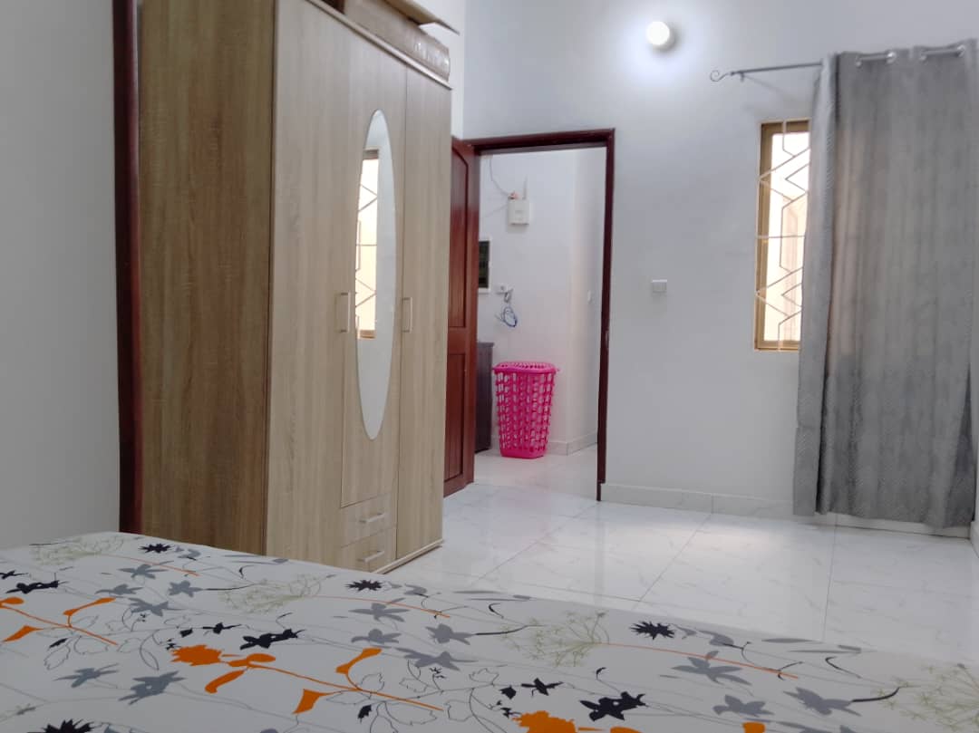 Appartement meublé de 2 chambres salon avec entrée personnelle à louer