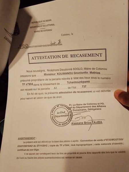 Parcelle clôturée avec permis d'habitation