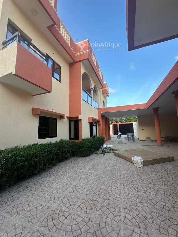Location d'une villa de 8 pièces