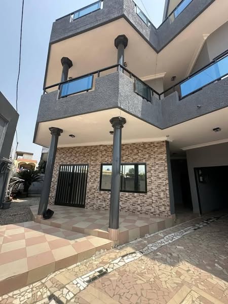 Villa Duplex 6 Chambres 4 Salons à Louer