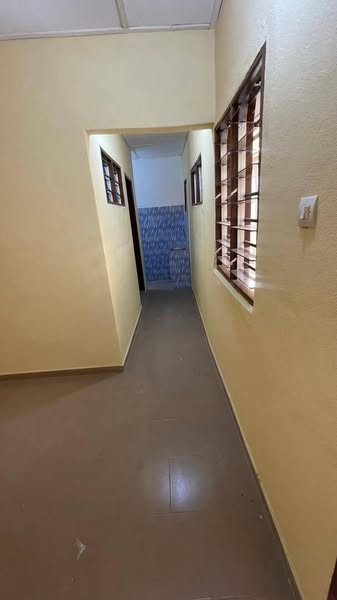 Nouvelle Construction : Chambre, Salon, Sanitaire