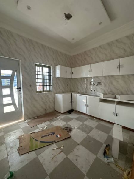 Appartement Neuf Climatisé de 2 Chambres Salon à Louer