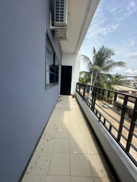 Appartement Neuf Climatisé de 2 Chambres Salon à Louer