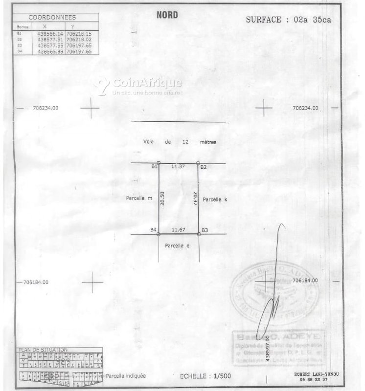 Terrain 235 m²