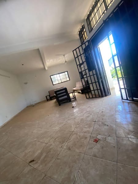 Villa Personnelle Avec 4 Chambres Vastes
