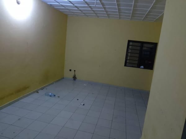 Appartement disponible avec 2 chambres