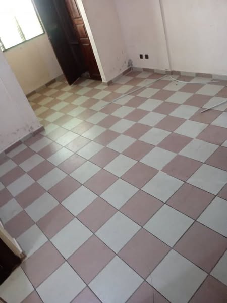 Appartement 3 Chambres Salon Sanitaire Dallé