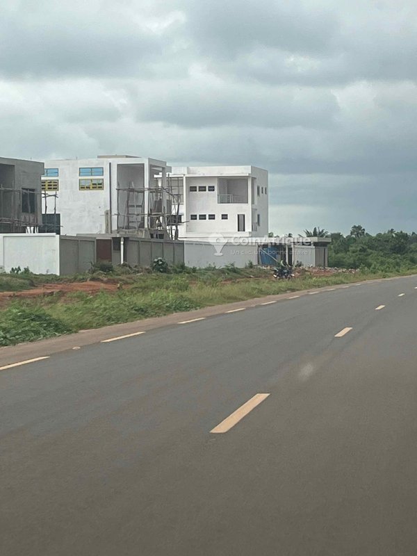 Terrain 500 m²