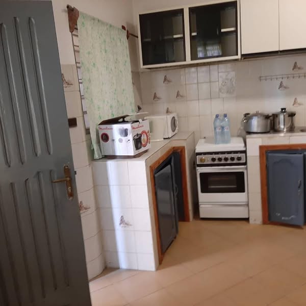 Villa de 10 pièces avec 8 chambres et 2 salons