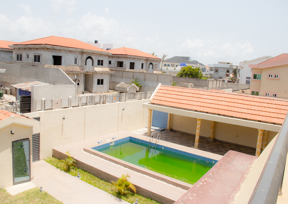 Villa à louer avec piscine et jardin