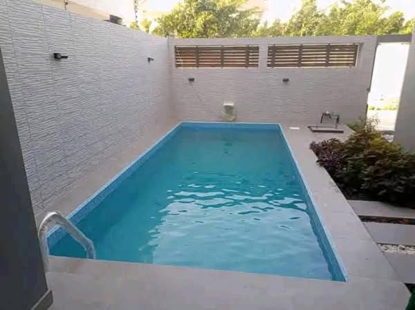 Sublime Villa Triplex (R+2) de Cinq Chambres & Trois Salons
