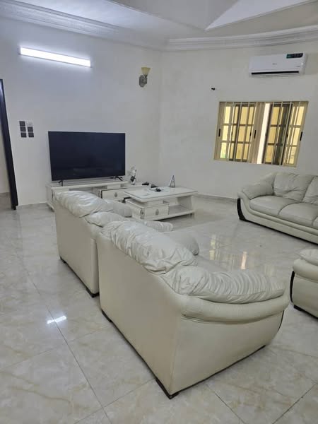 Appartement Meublé 3 Chambres à Louer