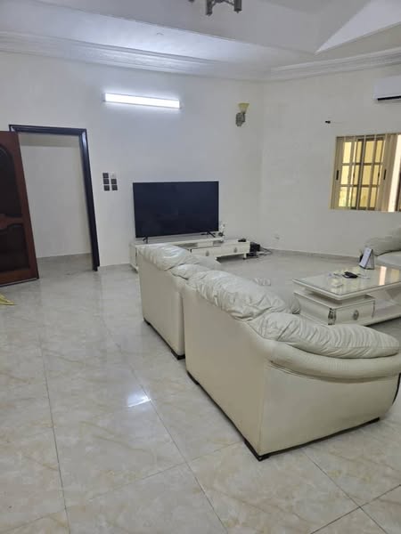 Appartement Meublé 3 Chambres à Louer