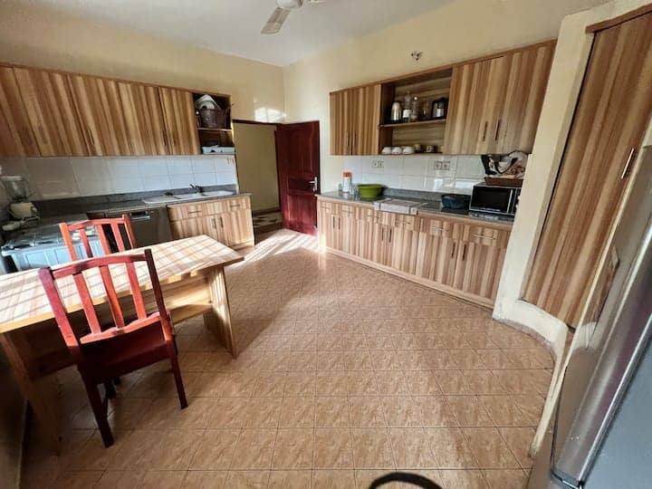 Villa meublée 3 chambres avec piscine et jardin à louer