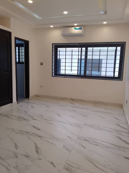 Villa Duplex R+2, 6 Chambres, Salon
