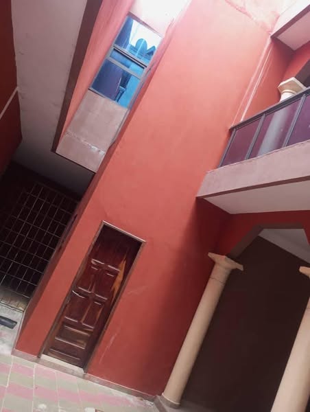 Villa Duplex Personnelle R+1 de 5 Chambres