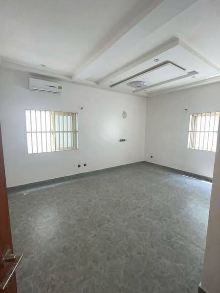 Belle Villa Triplex Idéale pour Famille ou Entreprise