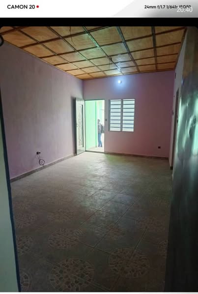 Deux Chambres, Salon, Sanitaire Plafonnée