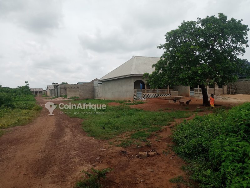 Terrain 500 m²