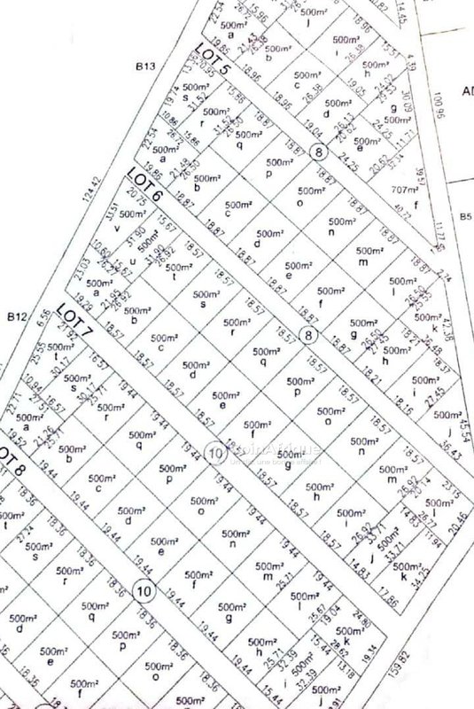 Terrain 500 m²