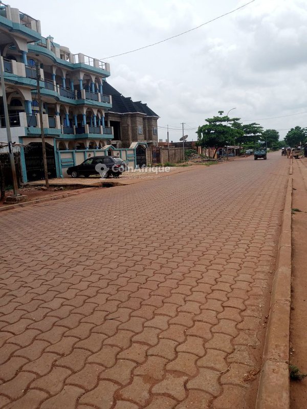 Terrain 500 m²