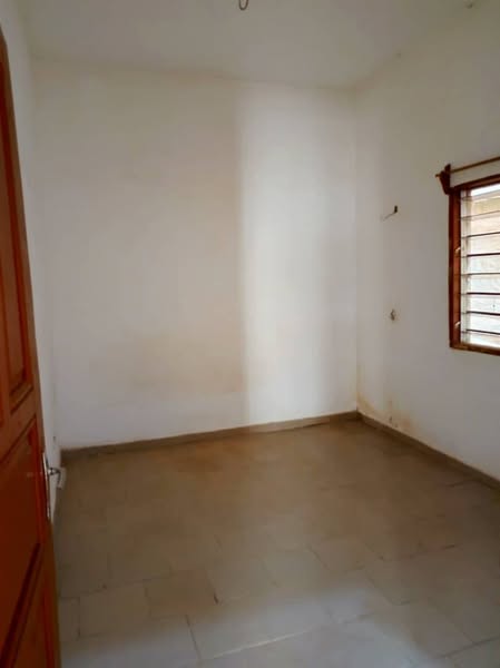 Maison de 3 Pièces avec Accès Véhicule