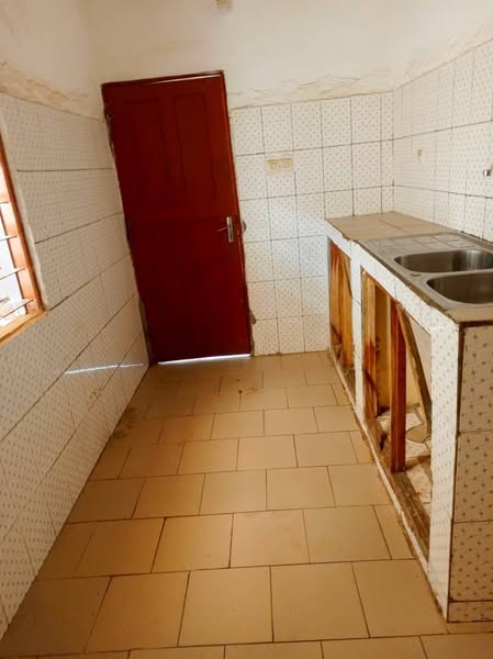 Maison de 3 Pièces avec Accès Véhicule