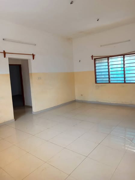 Maison de 3 Pièces avec Accès Véhicule