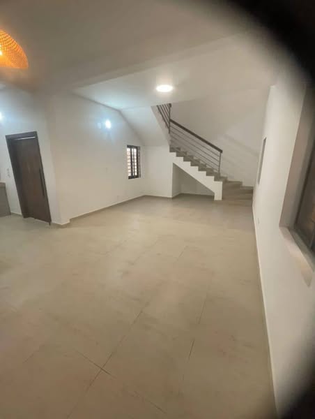 Pavillon Duplex Avec Titre Foncier