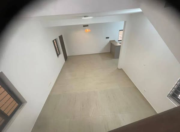 Pavillon Duplex Avec Titre Foncier