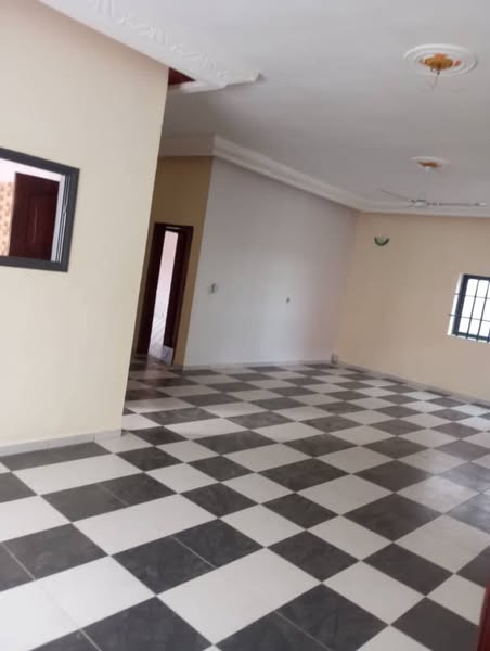 Villa Duplex Personnelle R+1 de 5 Chambres