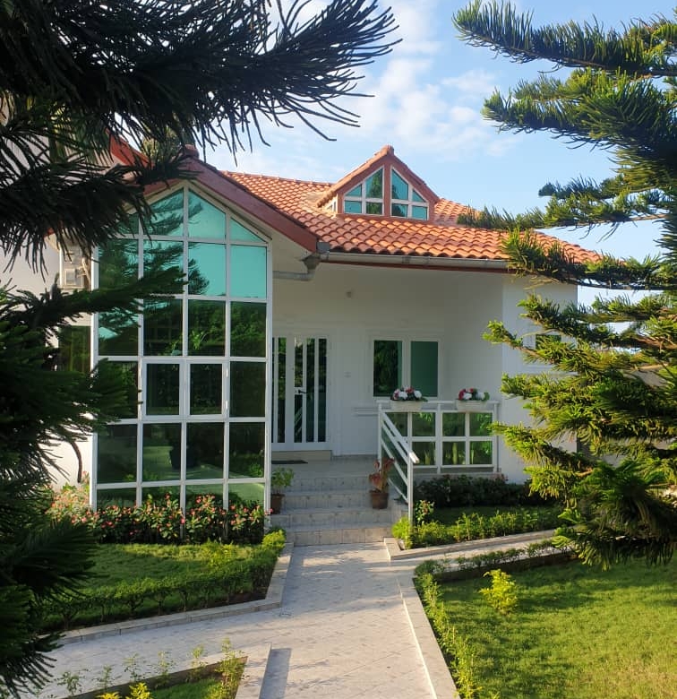 Villa meublée à louer avec jardin