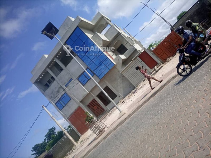 Vente villa triplex 7 pièces